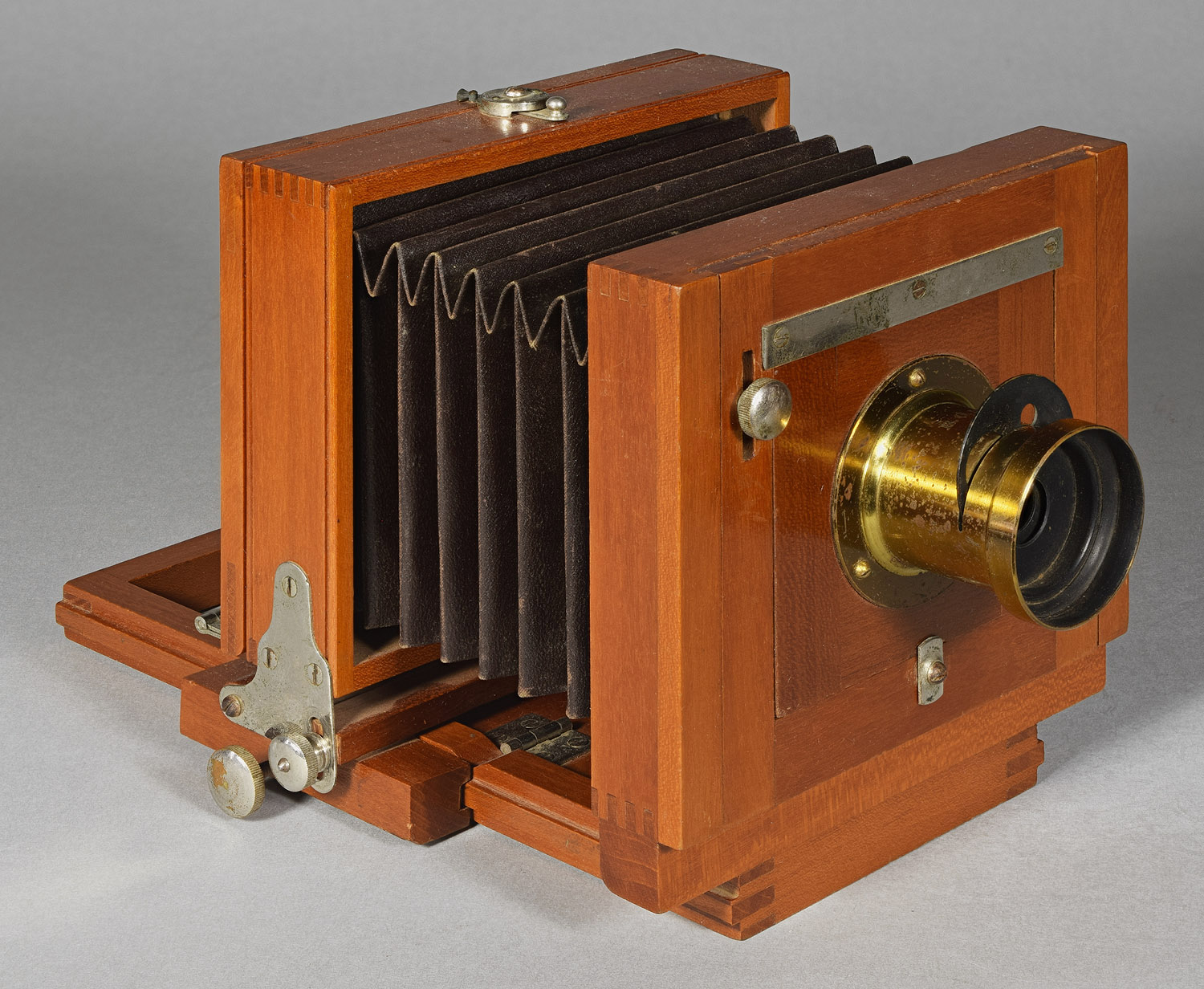 1112.Rochester.Optical.Co.-New.Model.Var.3-3x4-a-camera.only-1500.jpg