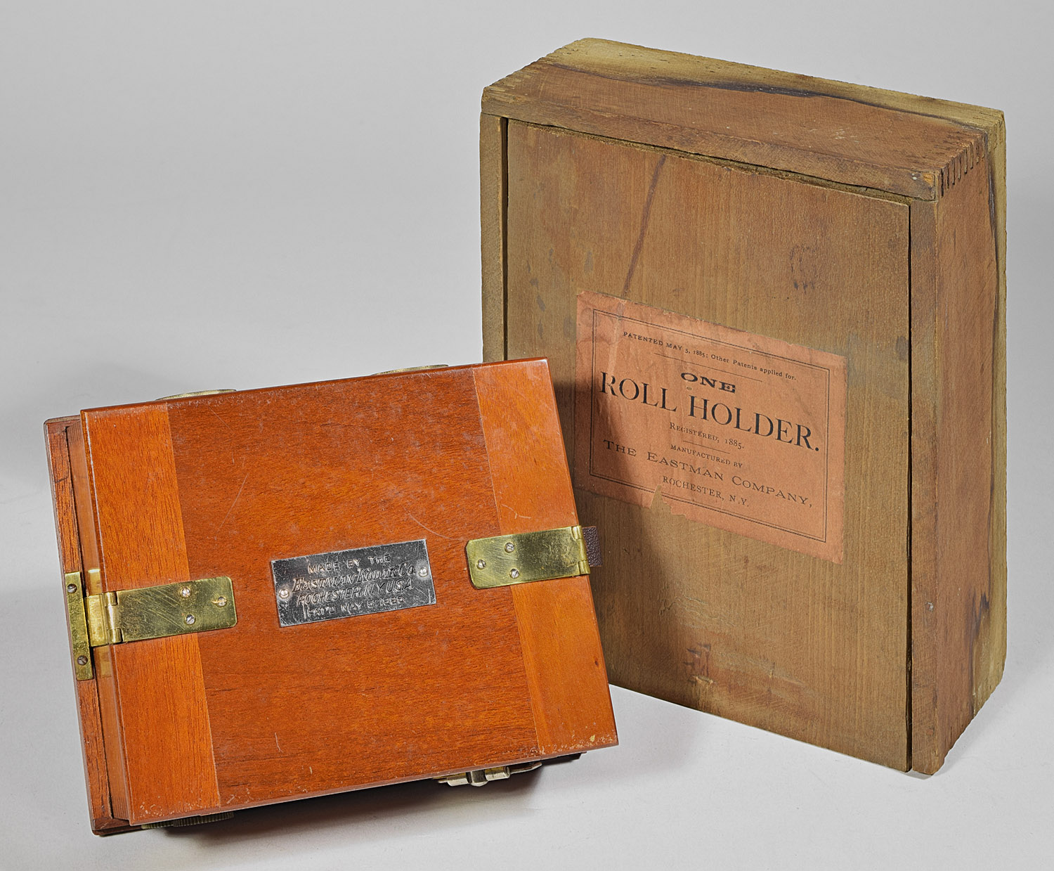 1283.Eastman.Kodak.Co.-Eastman-Walker.Roll.Holder.Var.3.5-4x5-w.box-1500.jpg