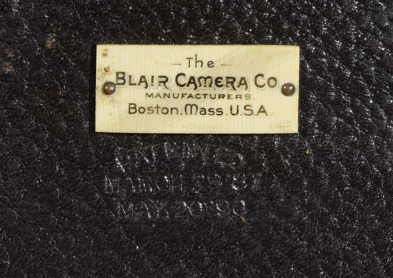 1227.Blair.Camera.Co.-Hawkeye.Leather.Early-4x5-label.and.stamp.inside.side.door-1500.jpg